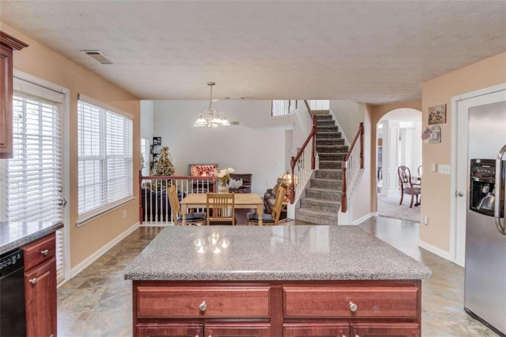 2806 Spence Ct