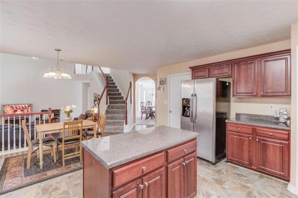 2806 Spence Ct