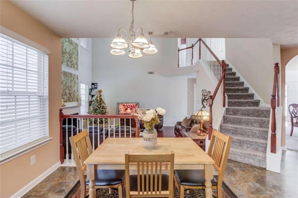2806 Spence Ct