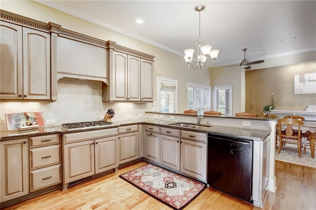 1968 Grace Arbor Court NE
