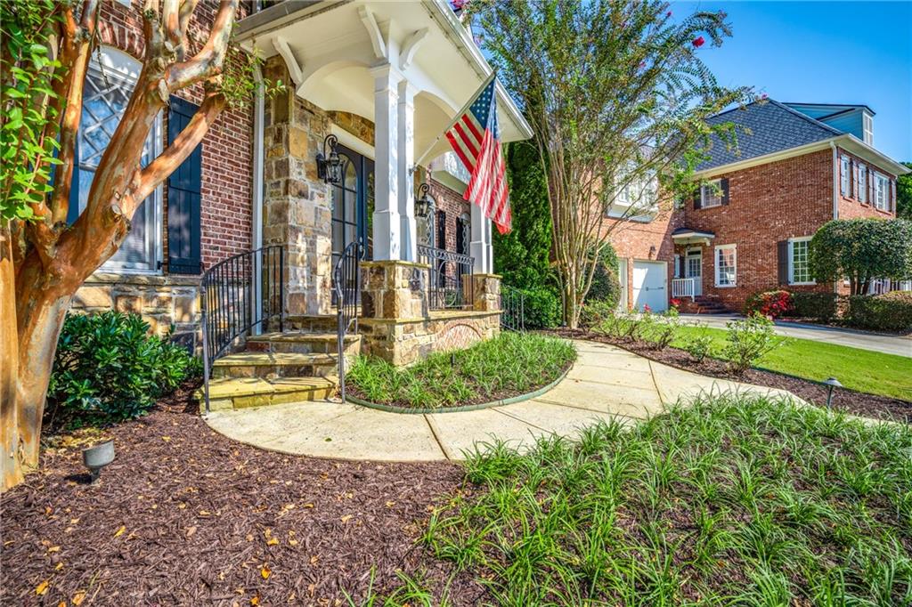 1968 Grace Arbor Court NE