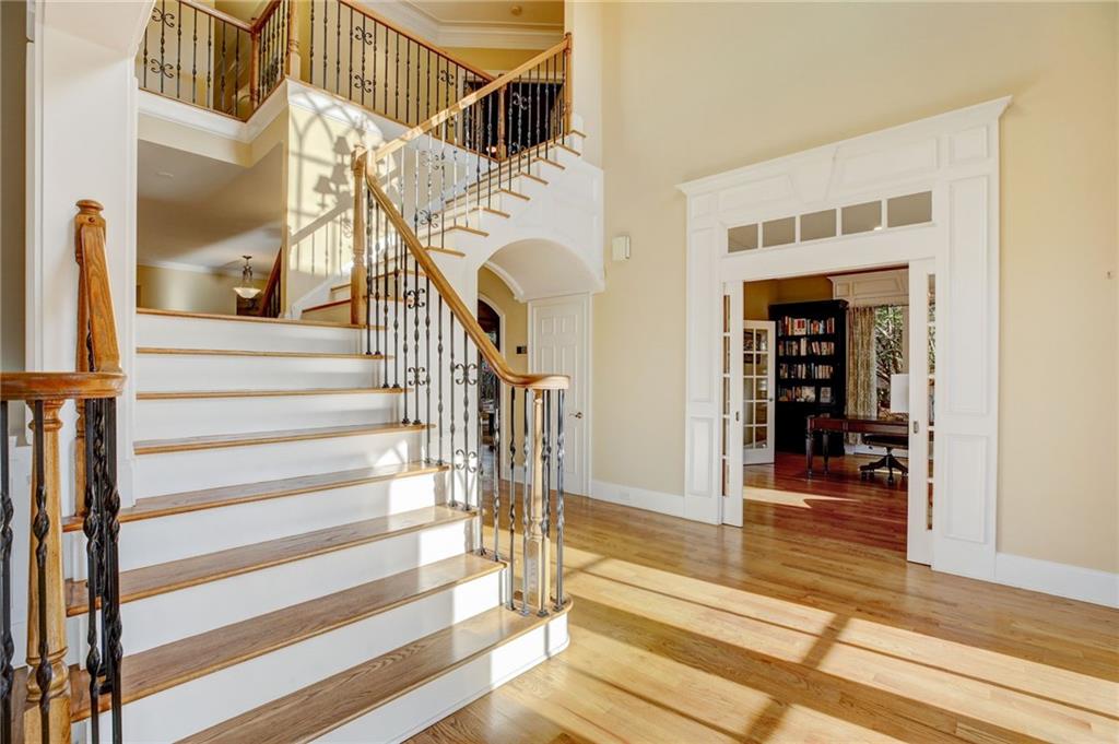 1968 Grace Arbor Court NE