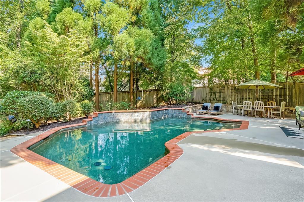 1968 Grace Arbor Court NE