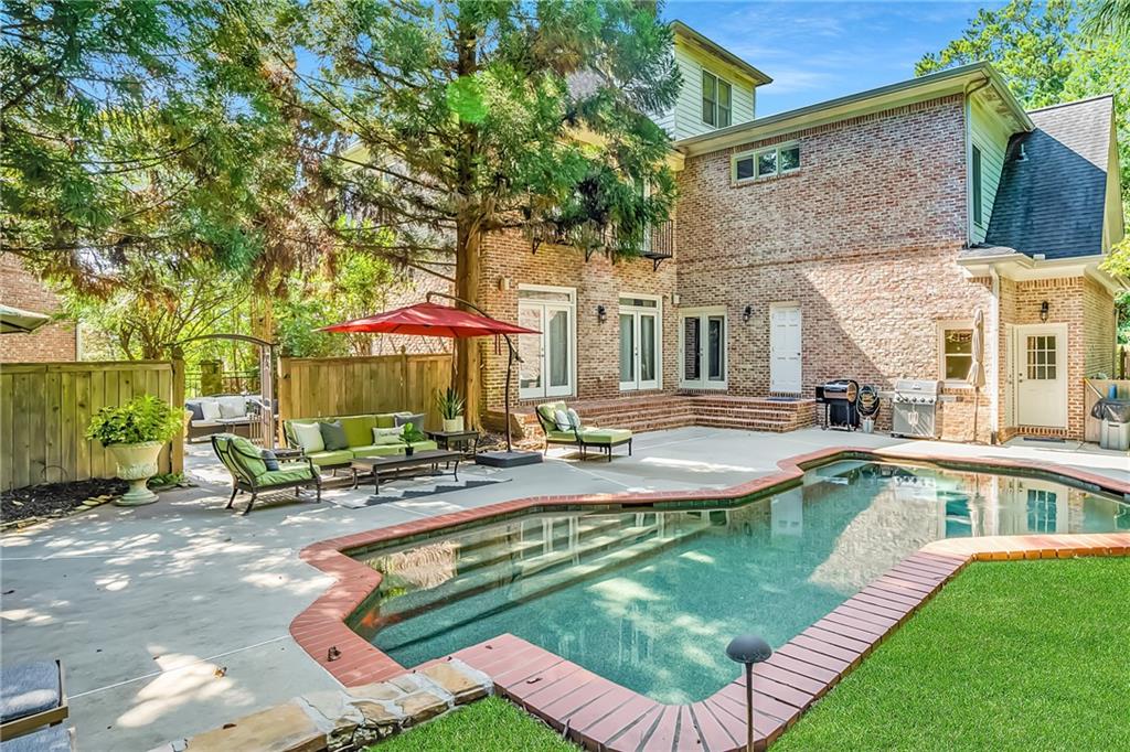 1968 Grace Arbor Court NE