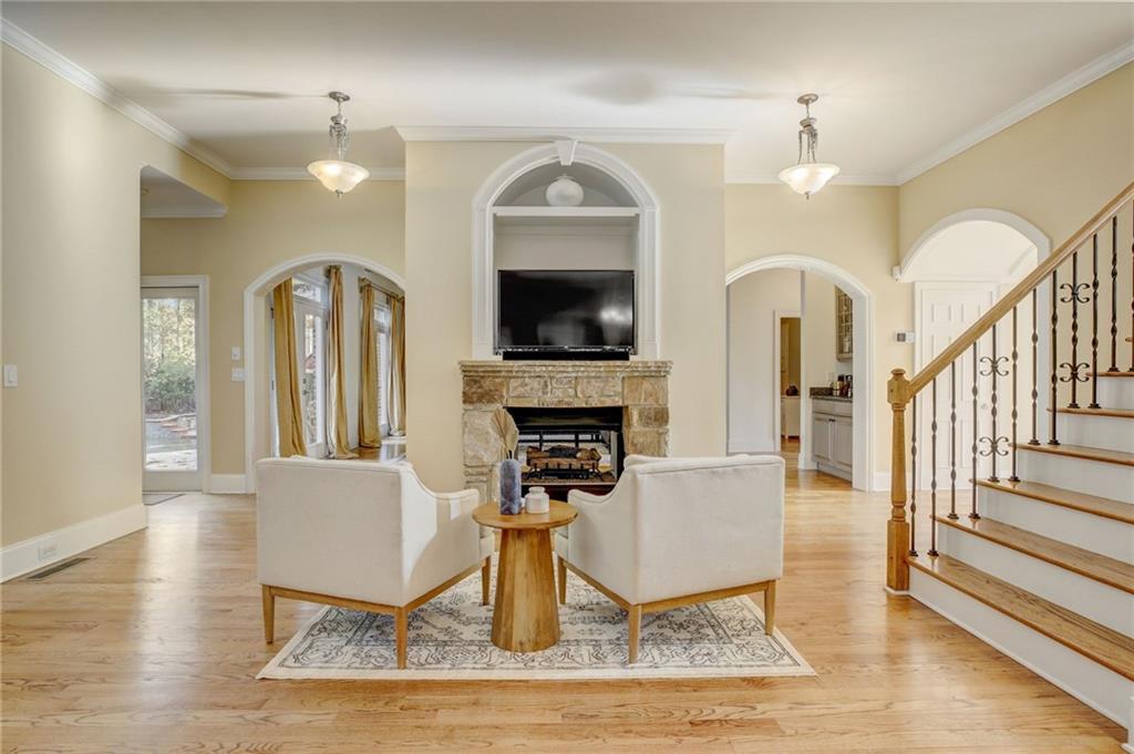 1968 Grace Arbor Court NE