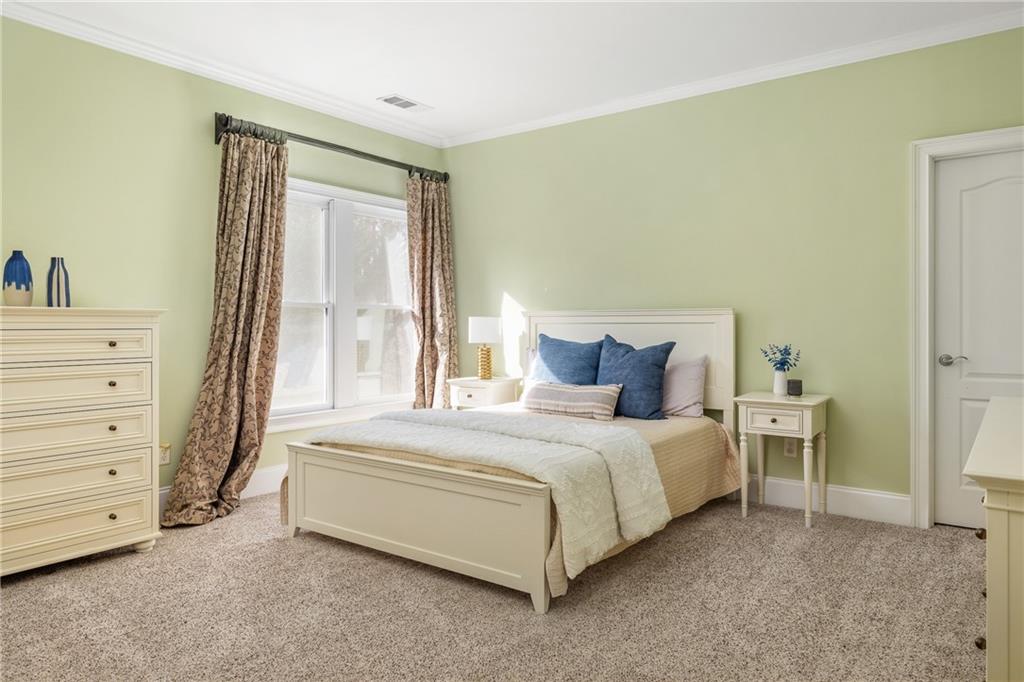 1968 Grace Arbor Court NE