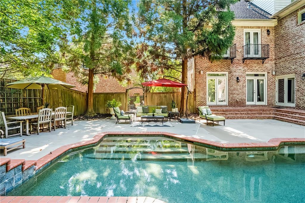 1968 Grace Arbor Court NE