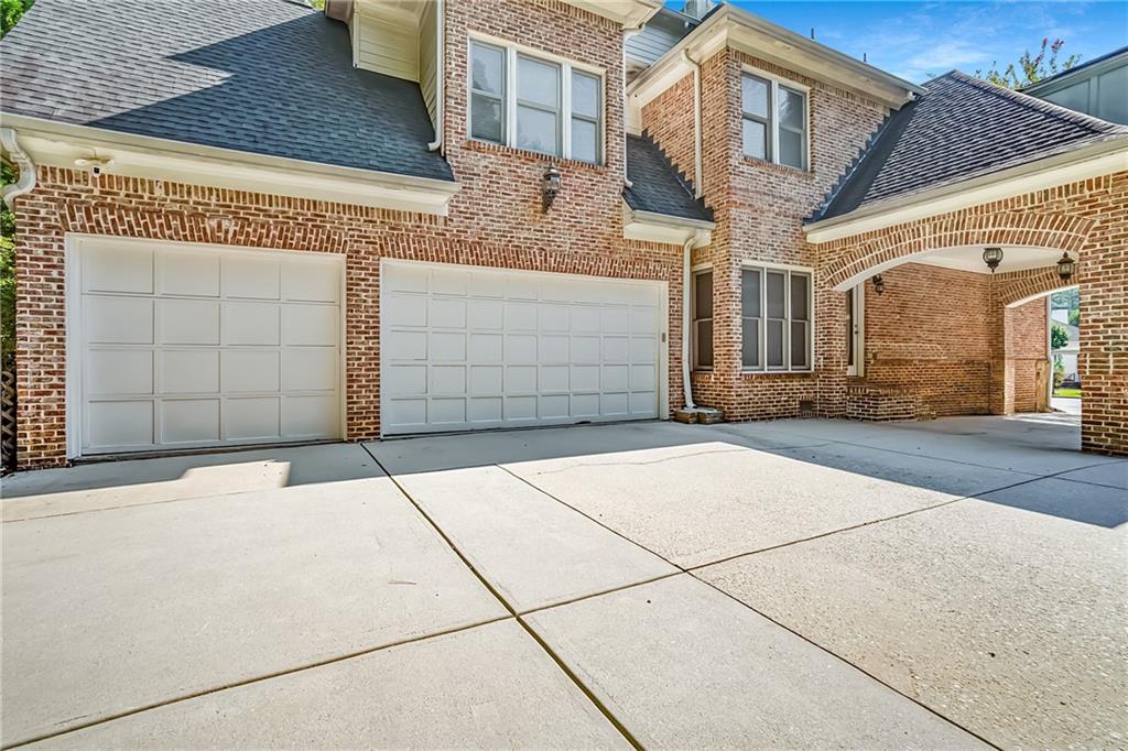 1968 Grace Arbor Court NE