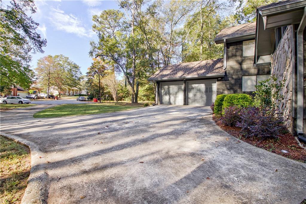 786 Swamp Creek Drive