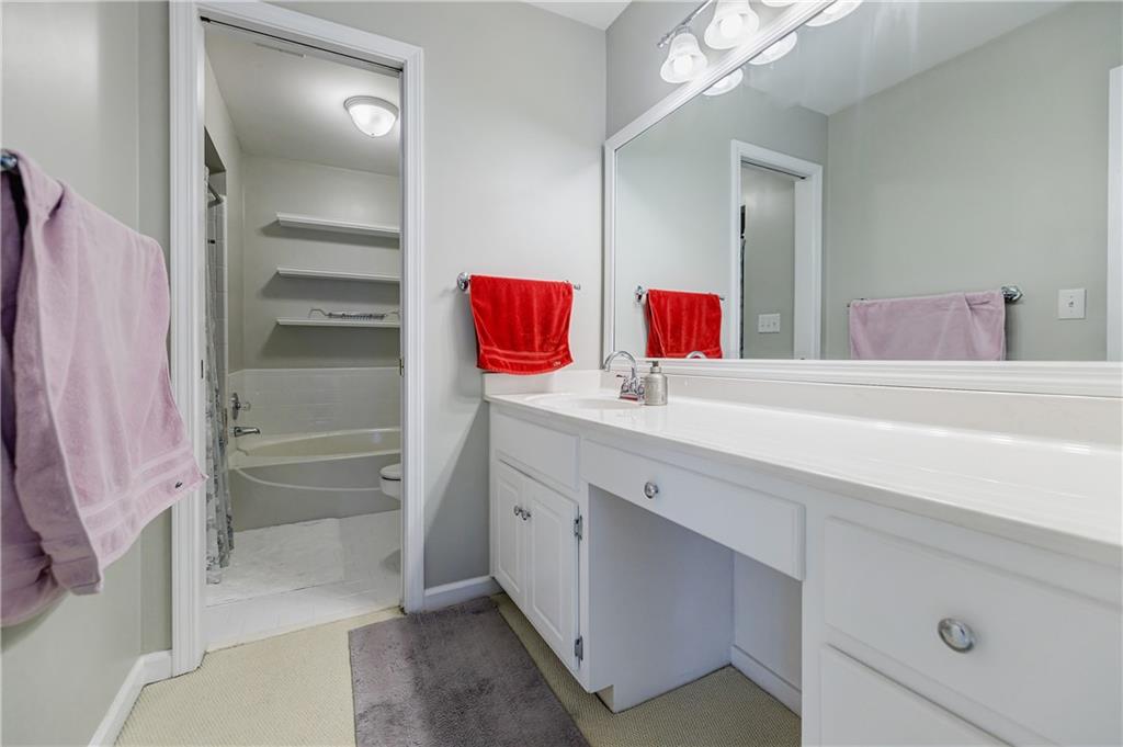 2402 Charleston Oaks Lane