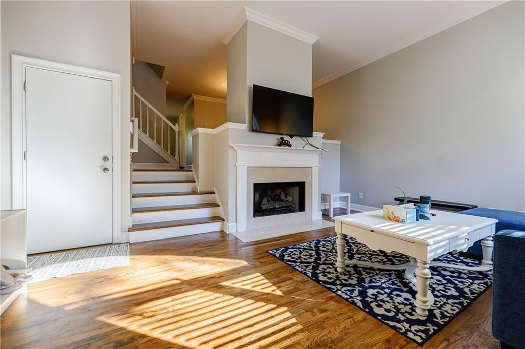 2402 Charleston Oaks Lane