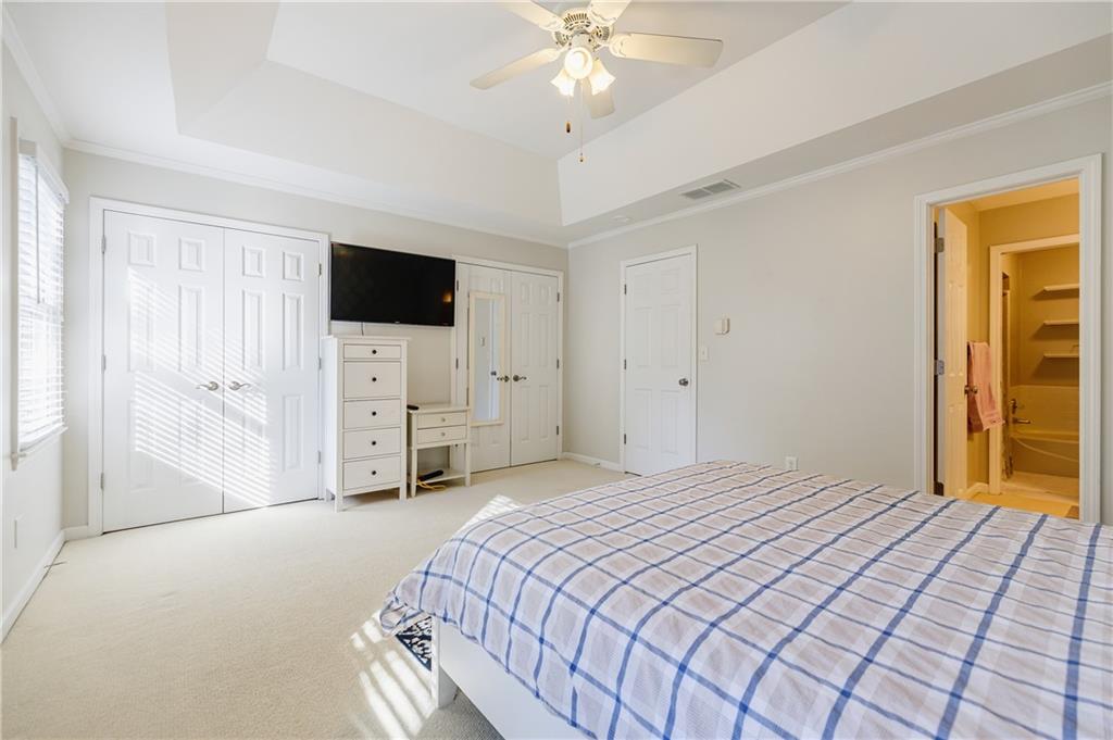 2402 Charleston Oaks Lane