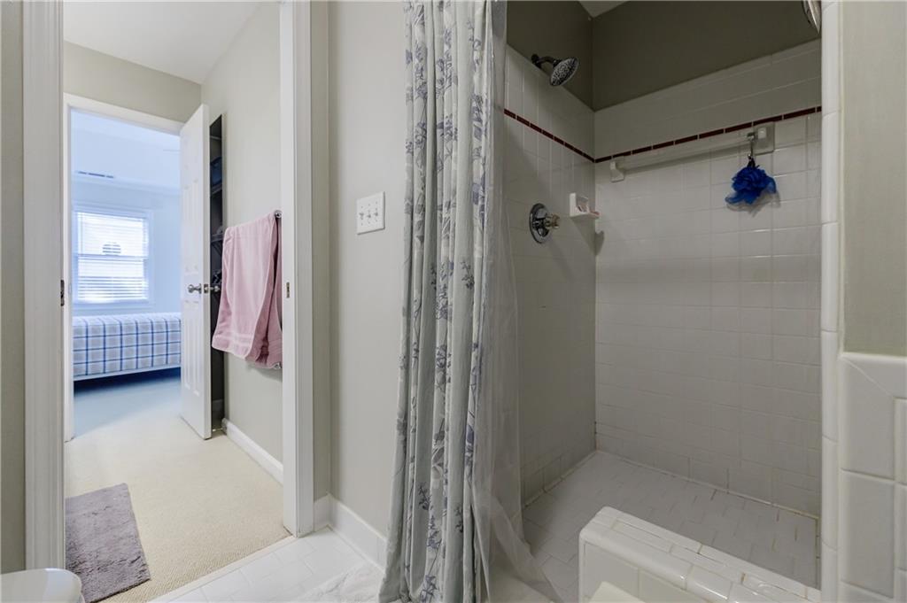 2402 Charleston Oaks Lane