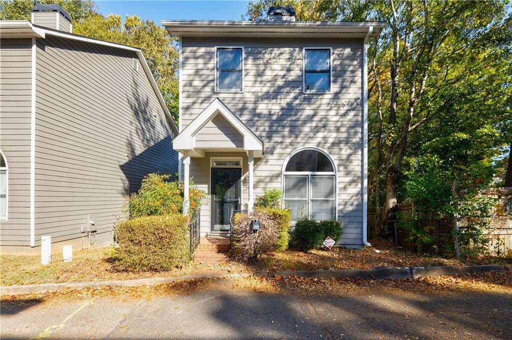 2402 Charleston Oaks Lane