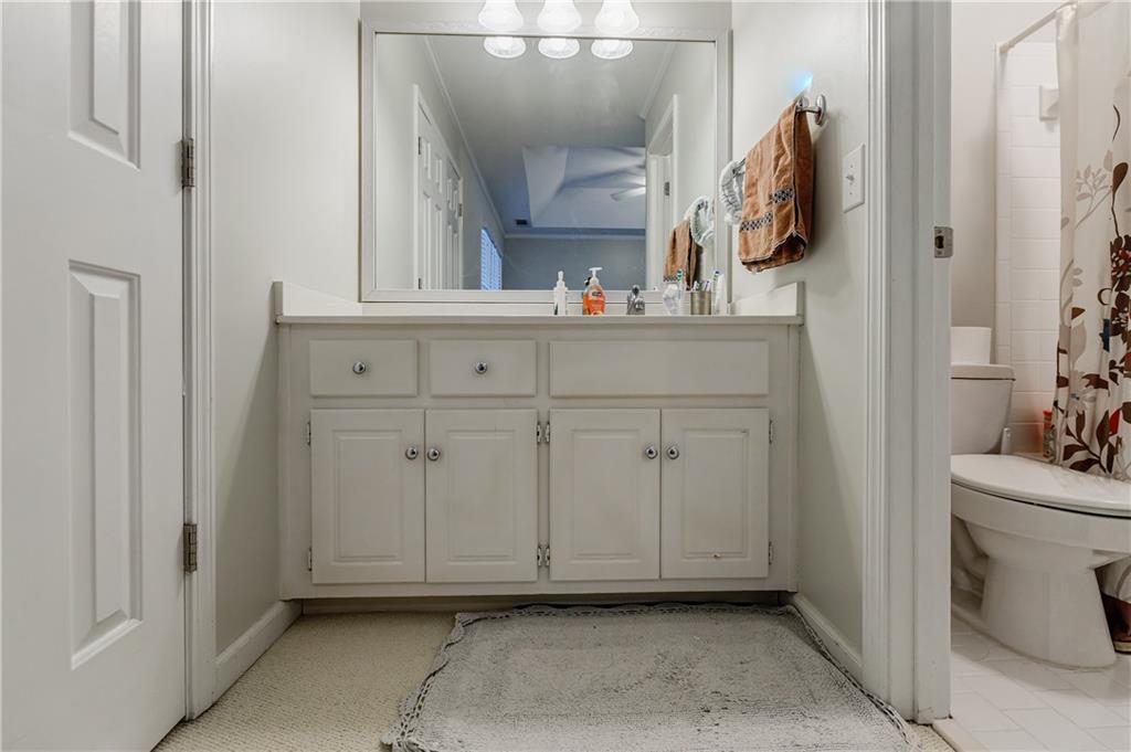 2402 Charleston Oaks Lane