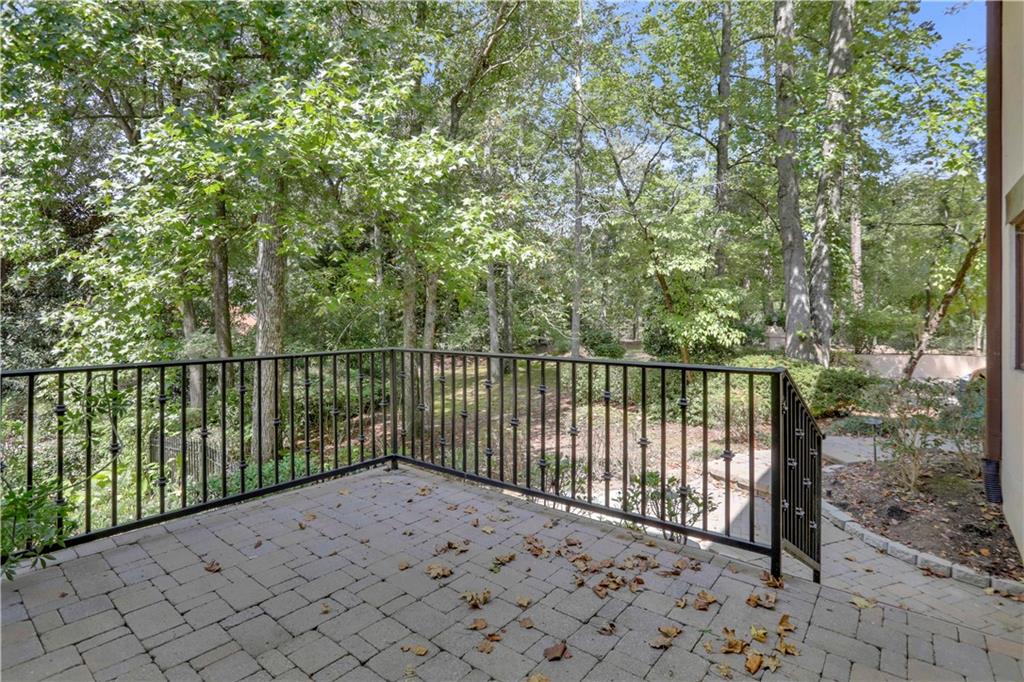 205 North Drive