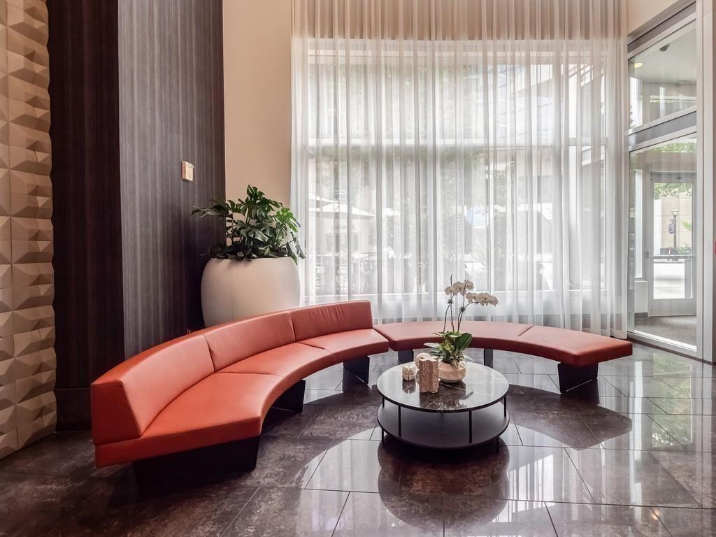 1080 Peachtree Street NE Unit 1815