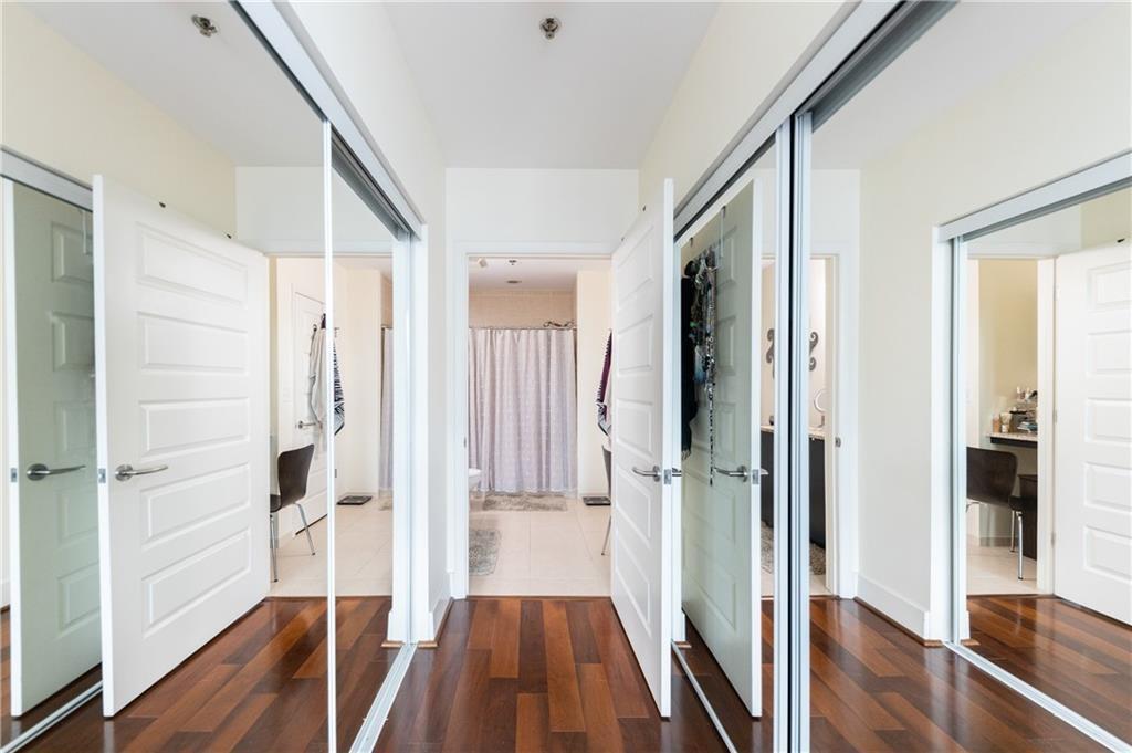 1080 Peachtree Street NE Unit 1815