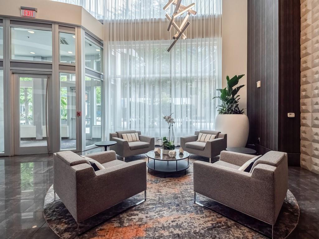 1080 Peachtree Street NE Unit 1815