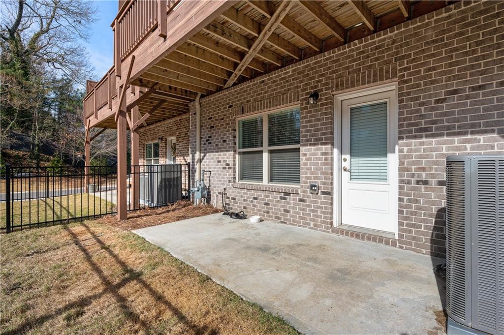 1773 Toni Way