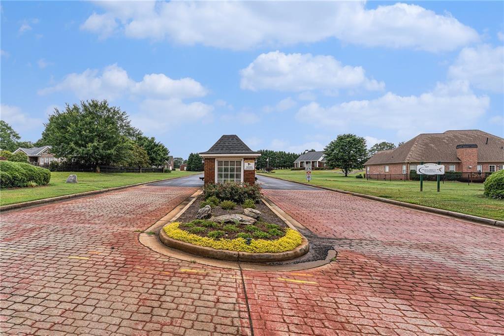 40 Pintail Way