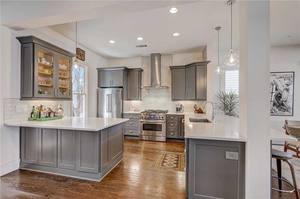 211 La France Walk NE