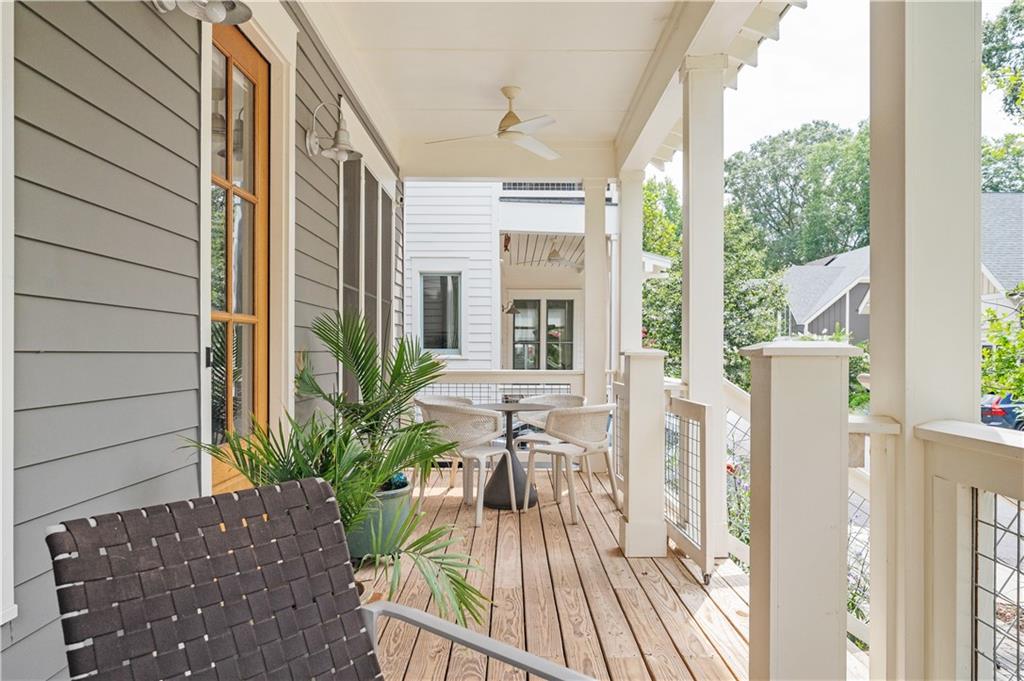 211 La France Walk NE