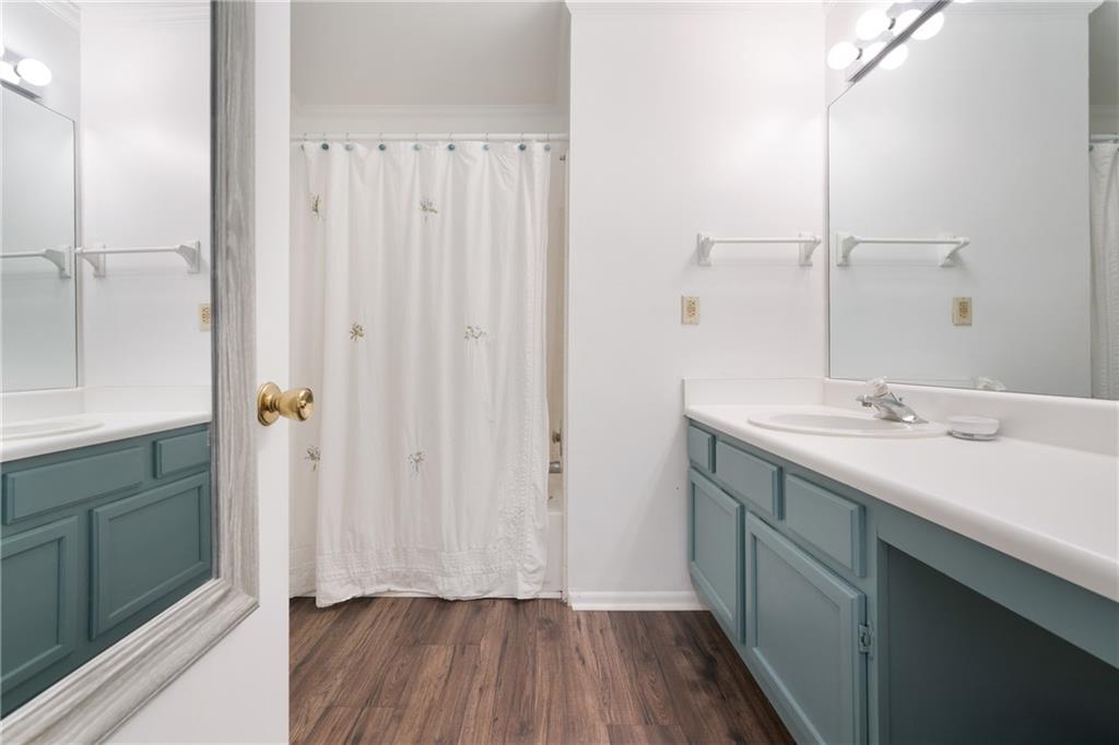 36 Lakes Edge Drive SE