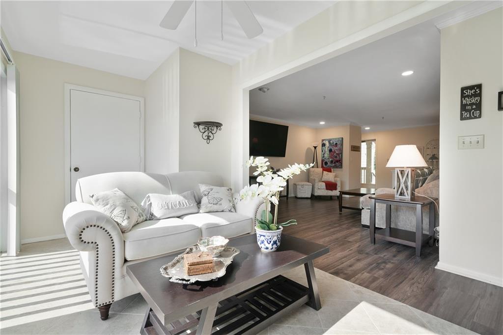 36 Lakes Edge Drive SE