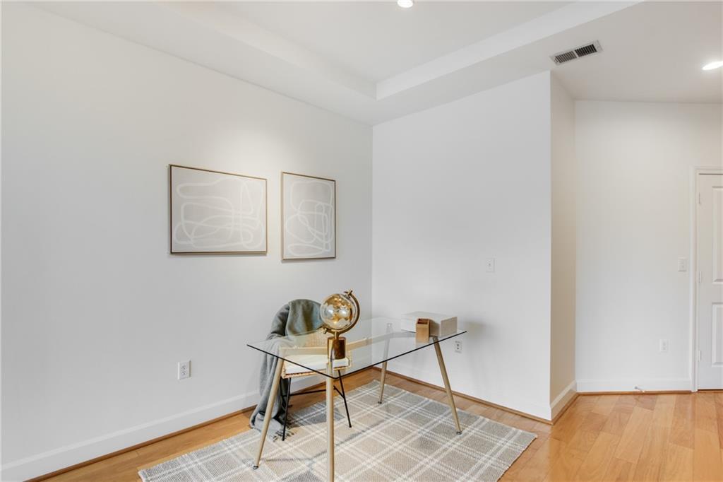 2626 Peachtree Road NW Unit 608