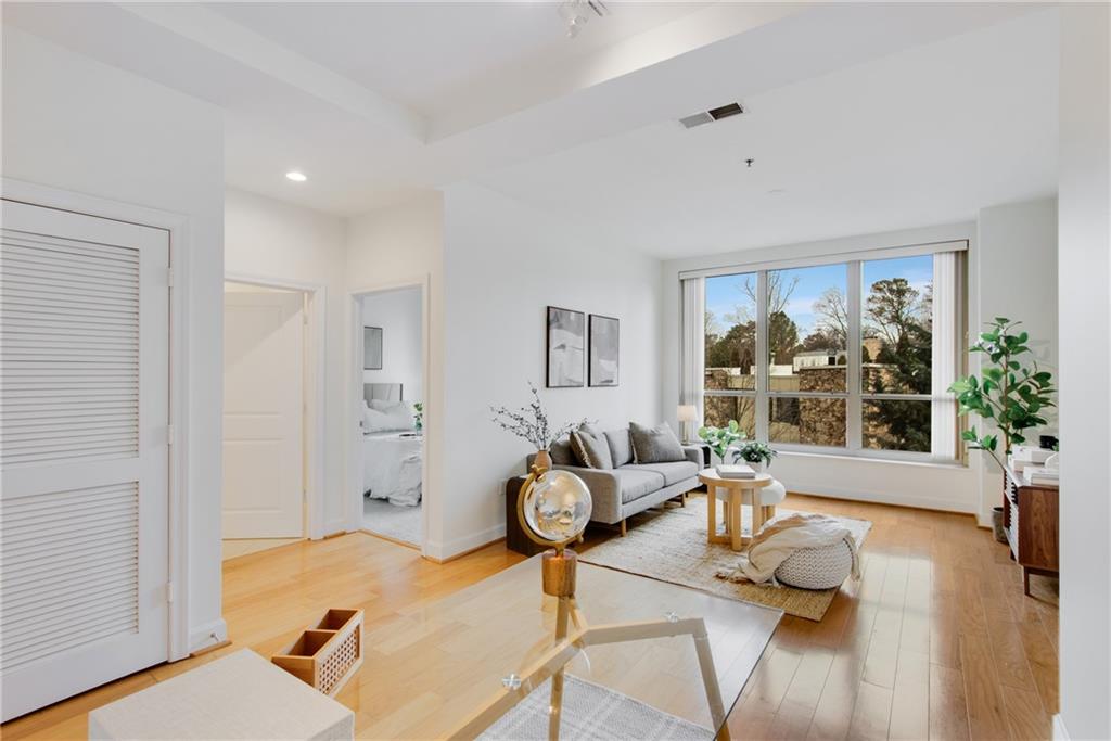 2626 Peachtree Road NW Unit 608
