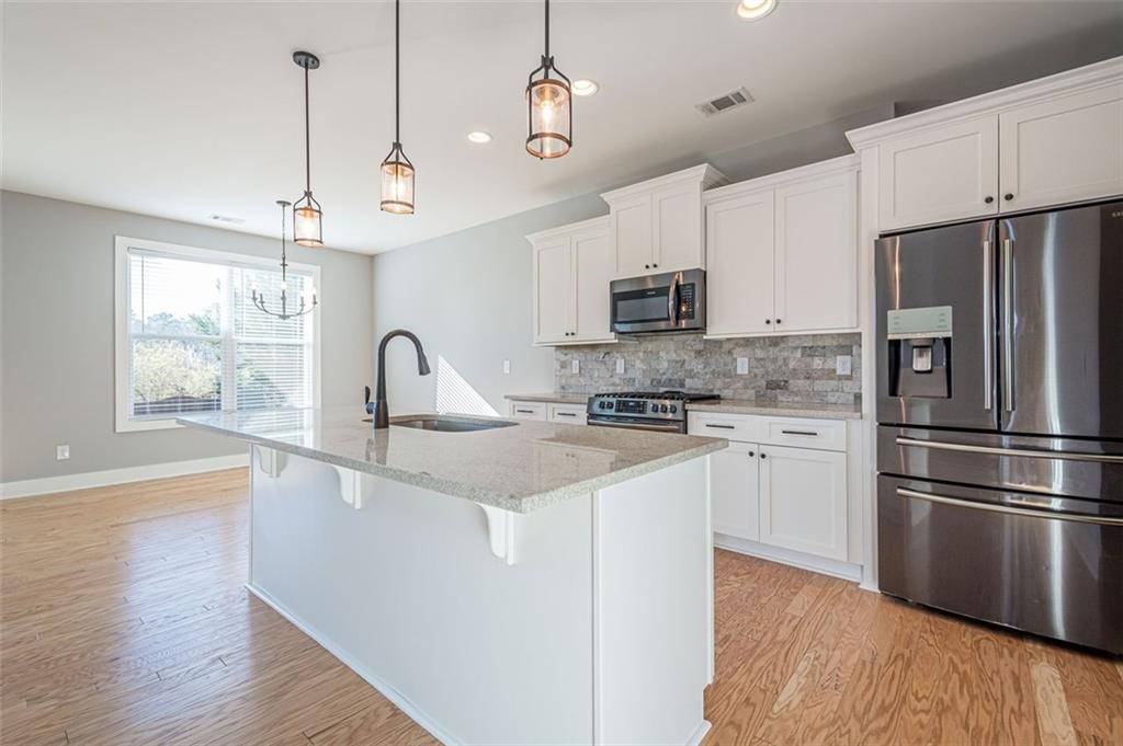 4 Flagstone Court SE