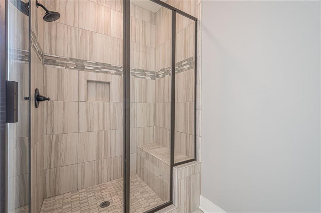 4 Flagstone Court SE
