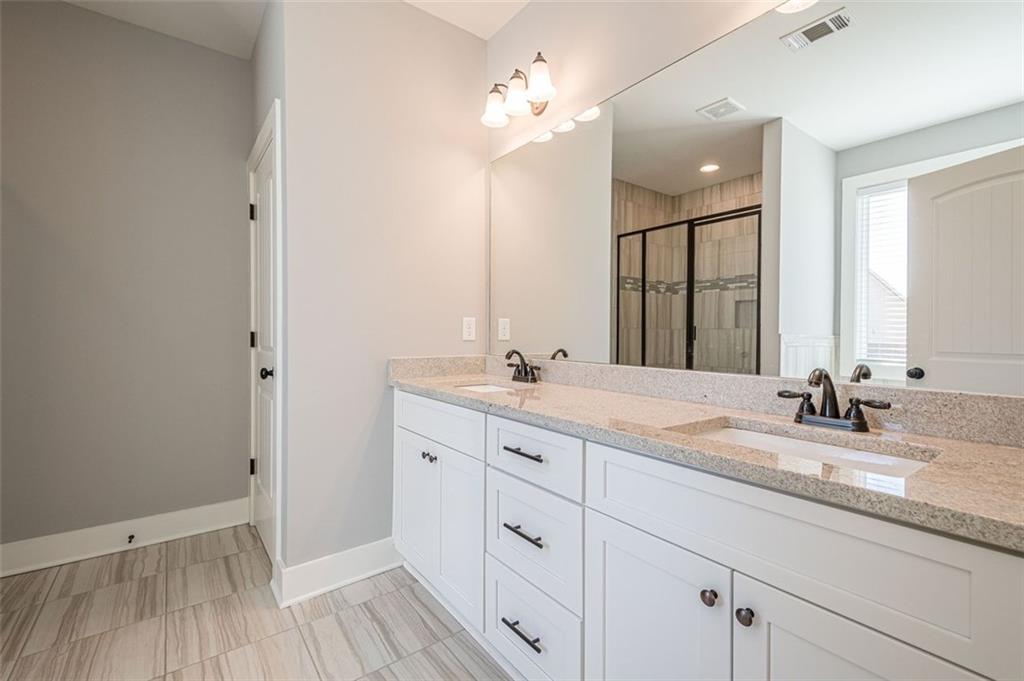 4 Flagstone Court SE