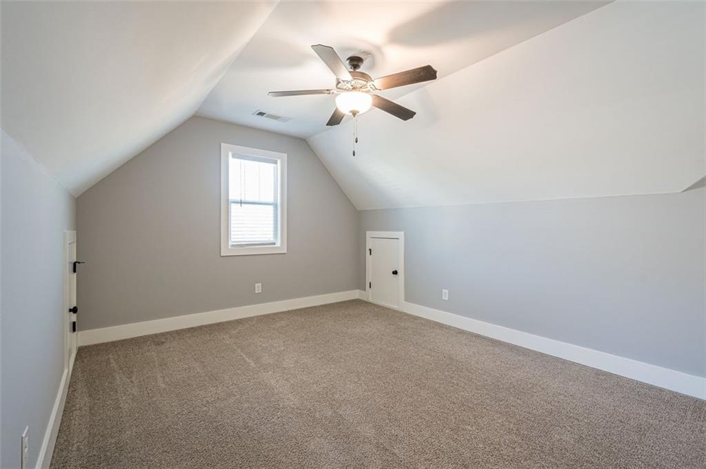 4 Flagstone Court SE