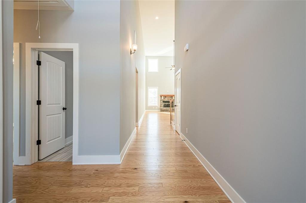 4 Flagstone Court SE