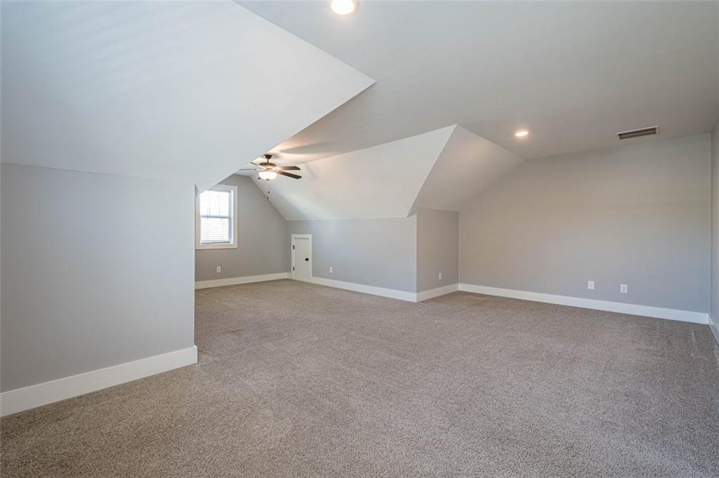 4 Flagstone Court SE