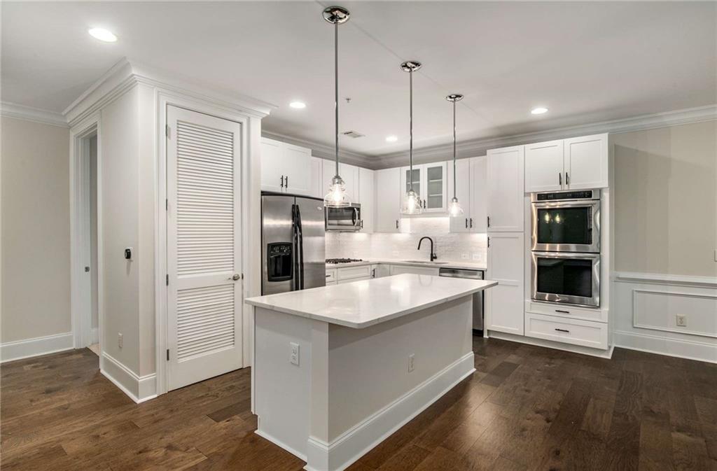 2300 Peachford Road Unit 2206