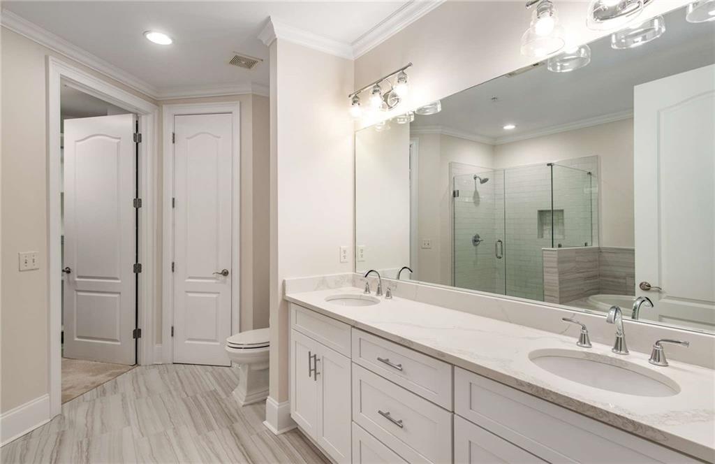 2300 Peachford Road Unit 2206