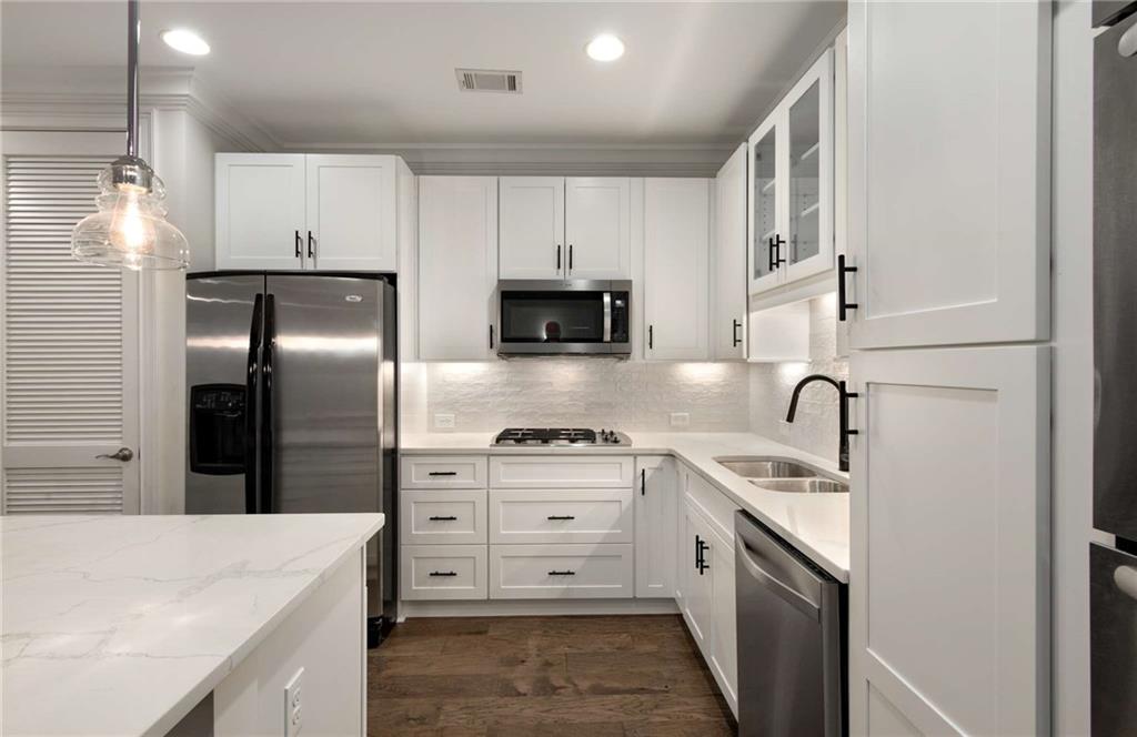 2300 Peachford Road Unit 2206