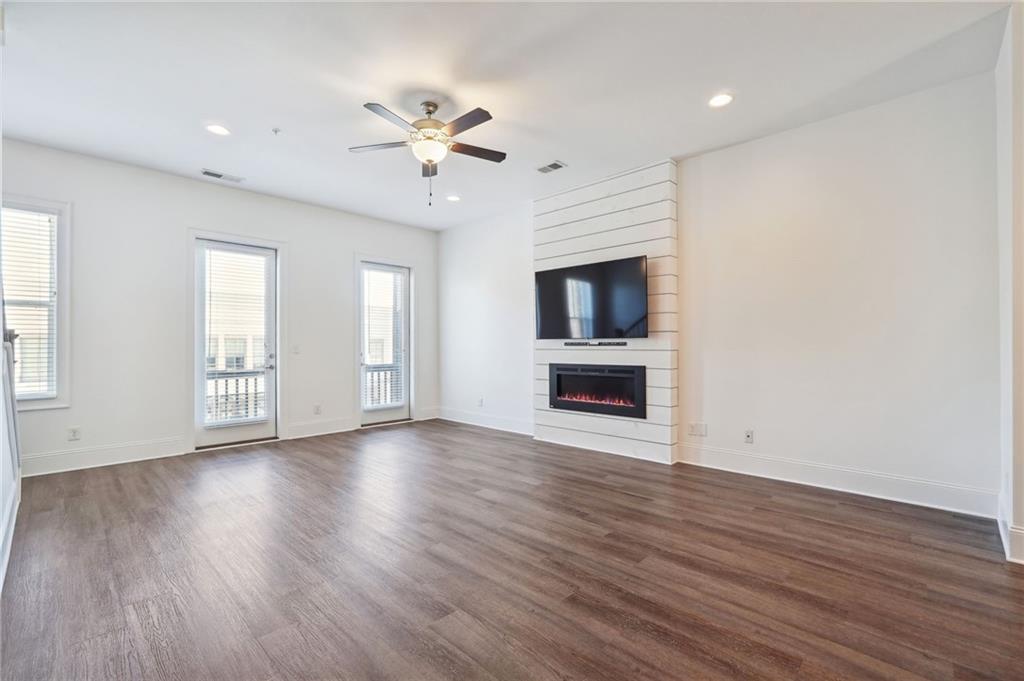 211 Sessions Street