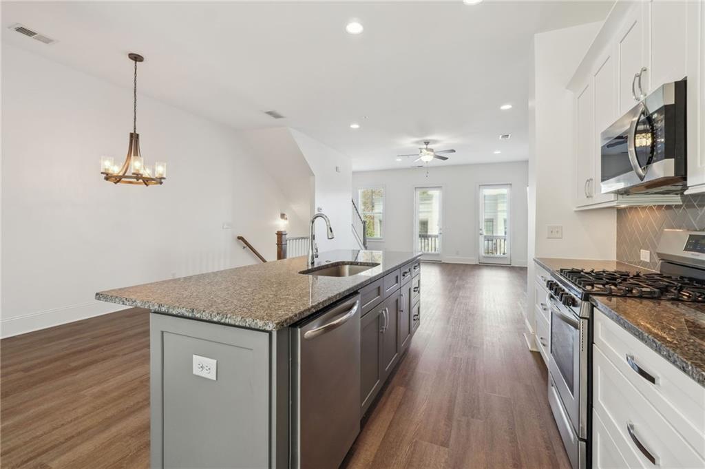 211 Sessions Street