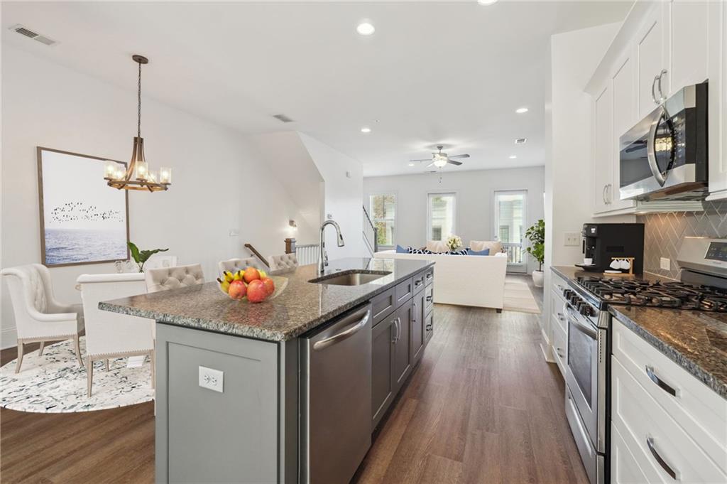 211 Sessions Street