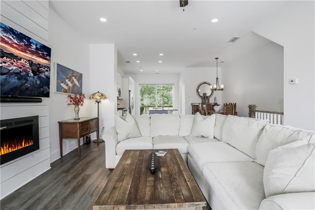211 Sessions Street