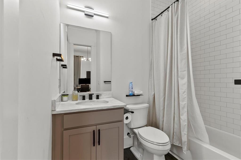 910 Park Avenue SE Unit B