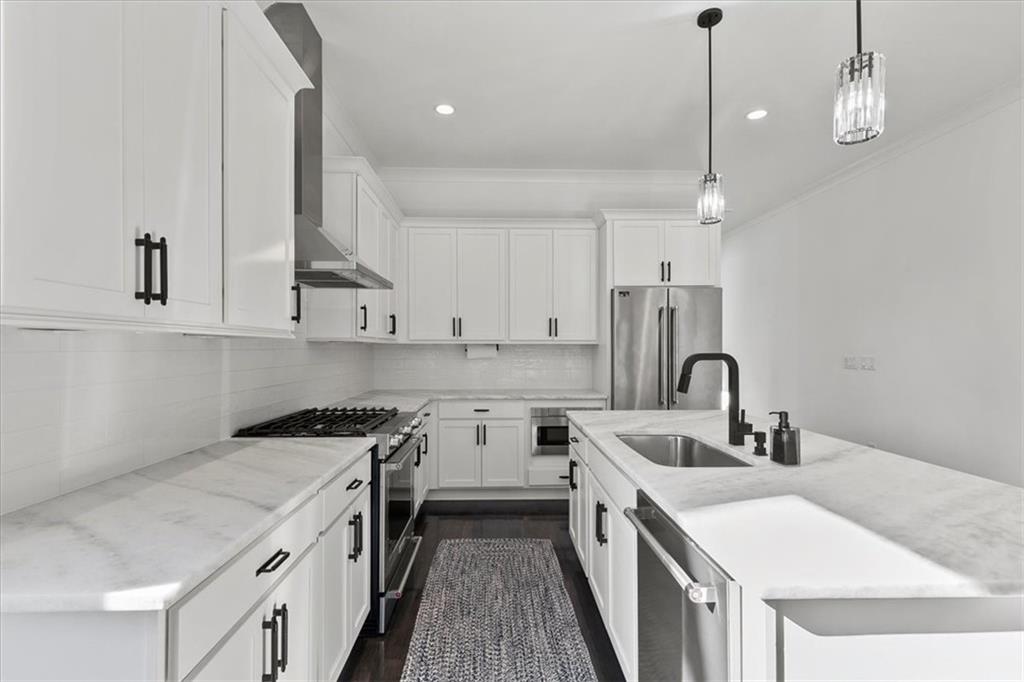 910 Park Avenue SE Unit B