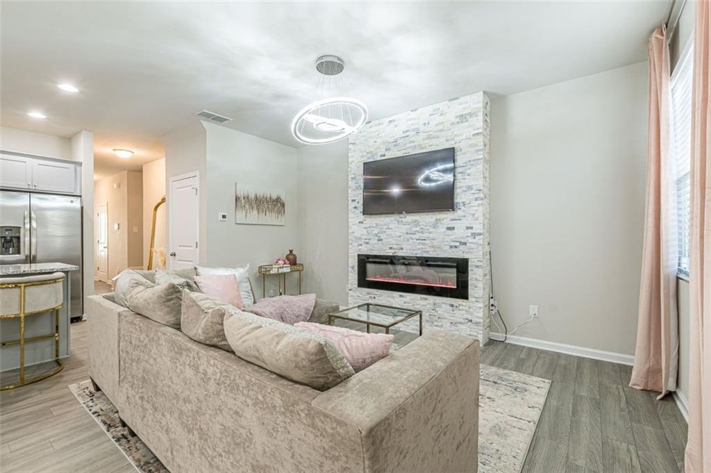 3128 Meadowstone Lane SW