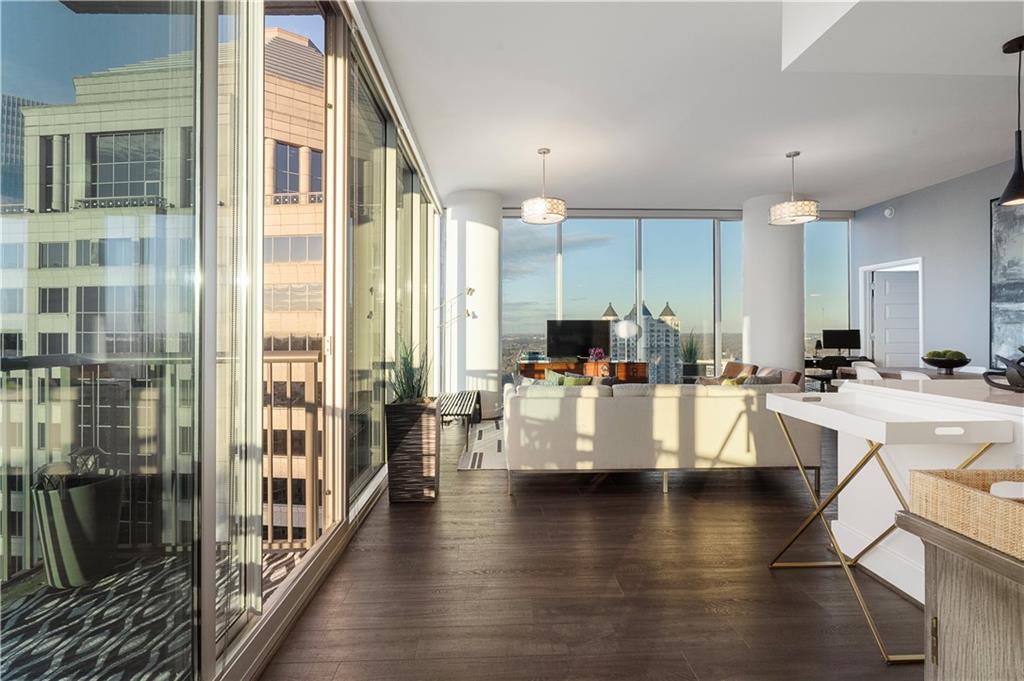 1080 Peachtree Street NE Unit 2902