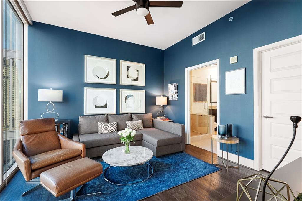 1080 Peachtree Street NE Unit 2902
