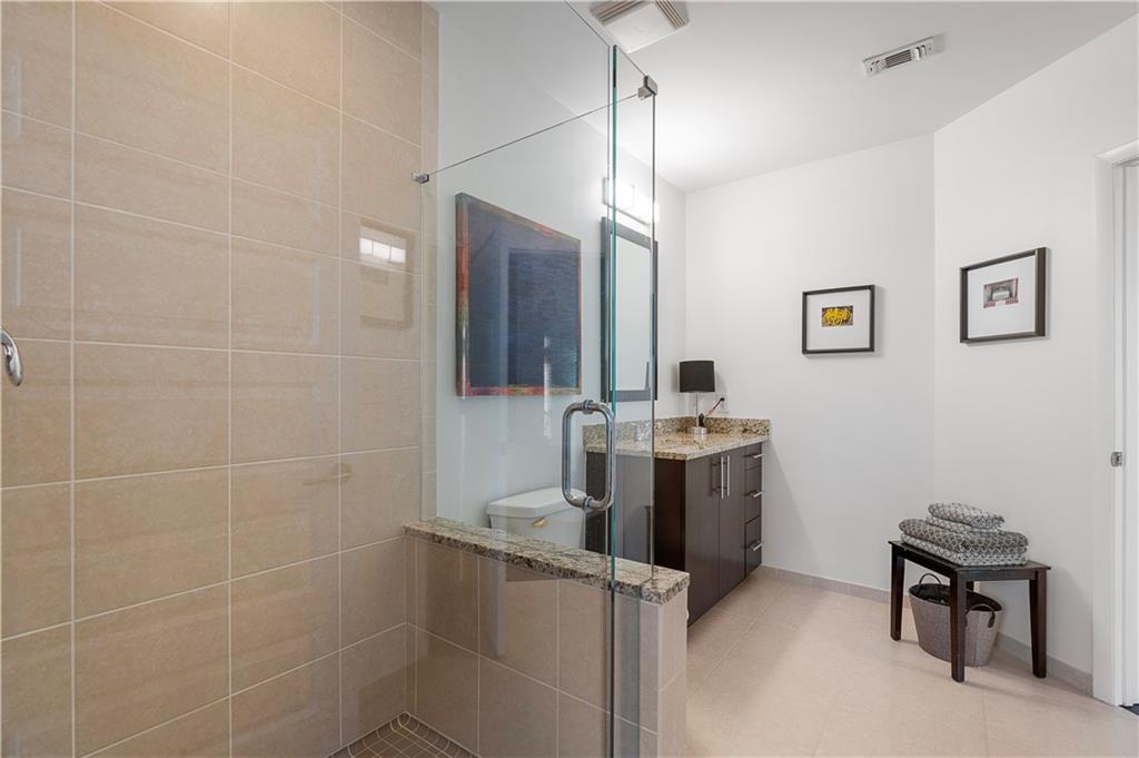 1080 Peachtree Street NE Unit 2902